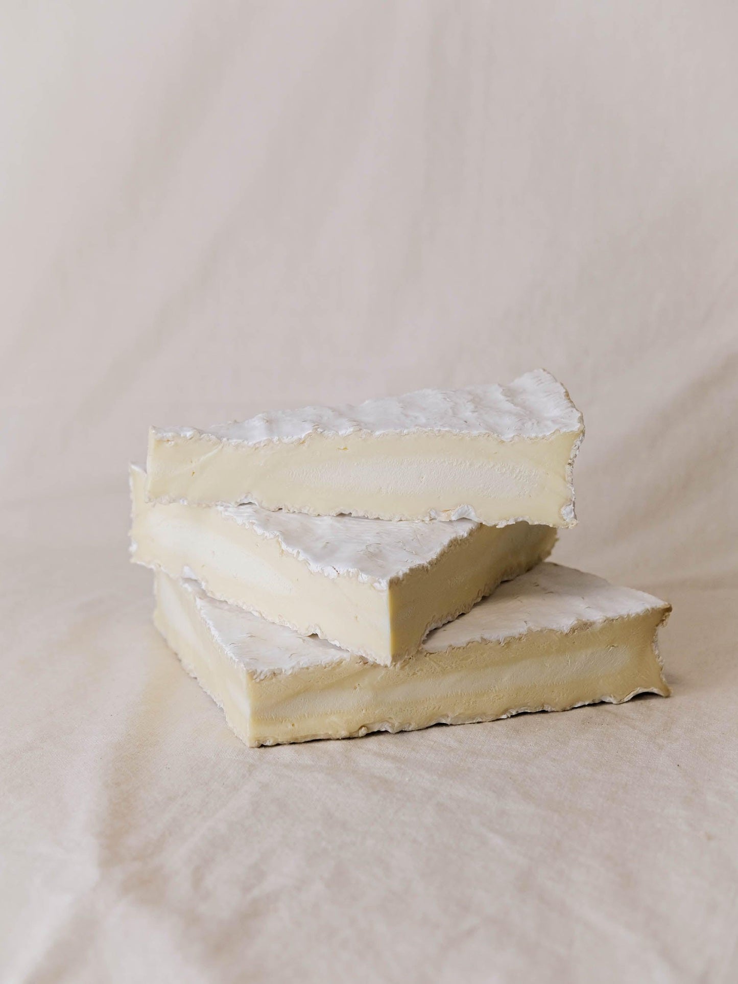 Brie de Meaux Queso francés artesano cremoso