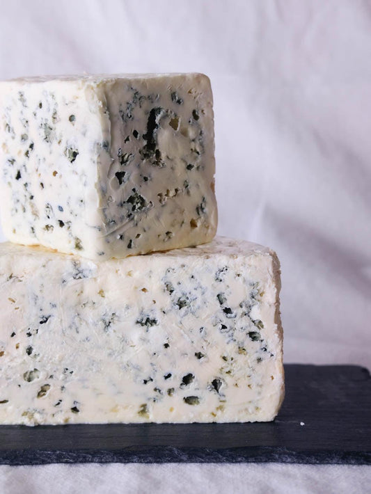 Queso artesano Roquefort Carles azul francés